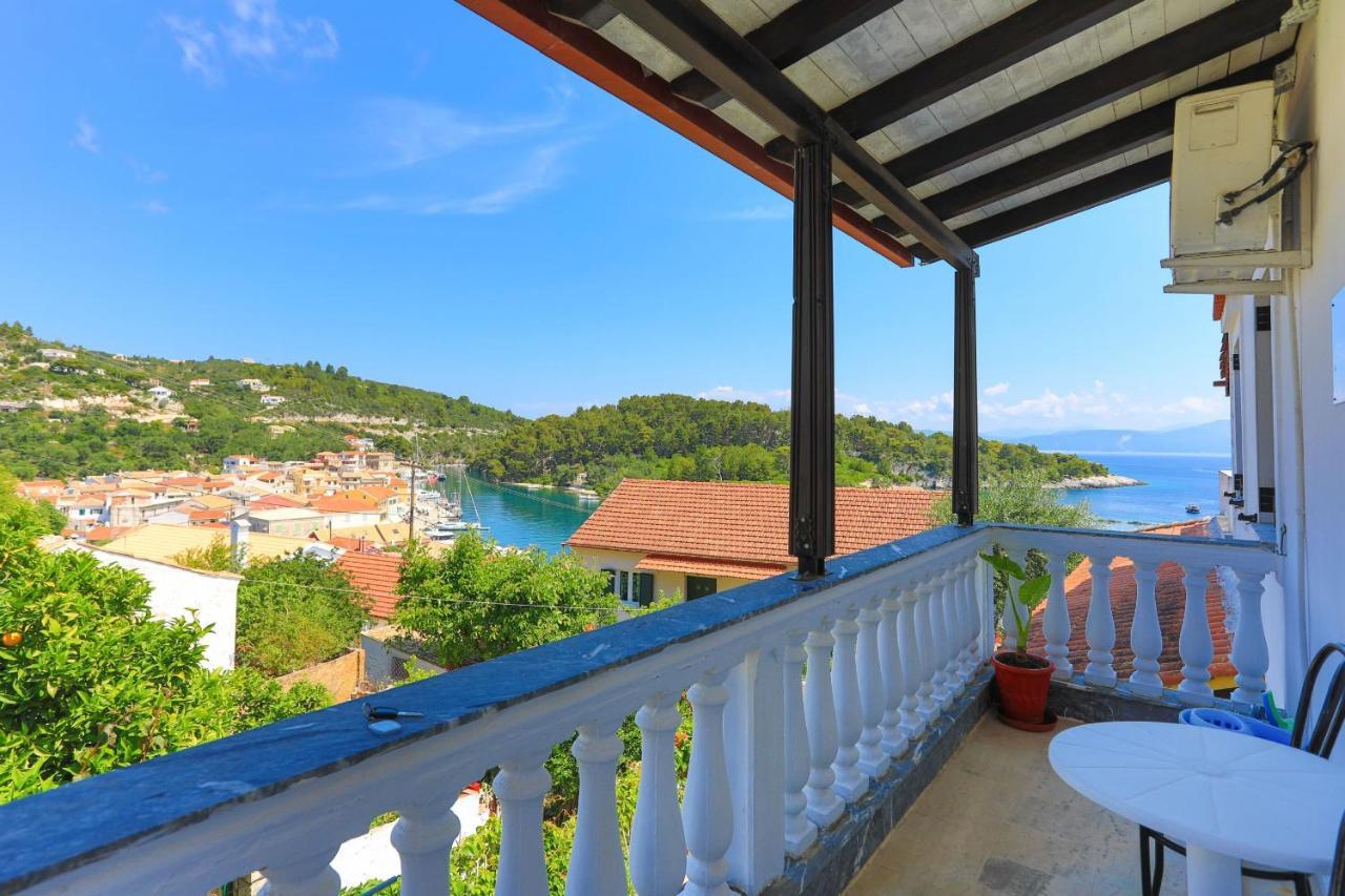 Vista Mare Faros Lägenhet Gaios Exteriör bild