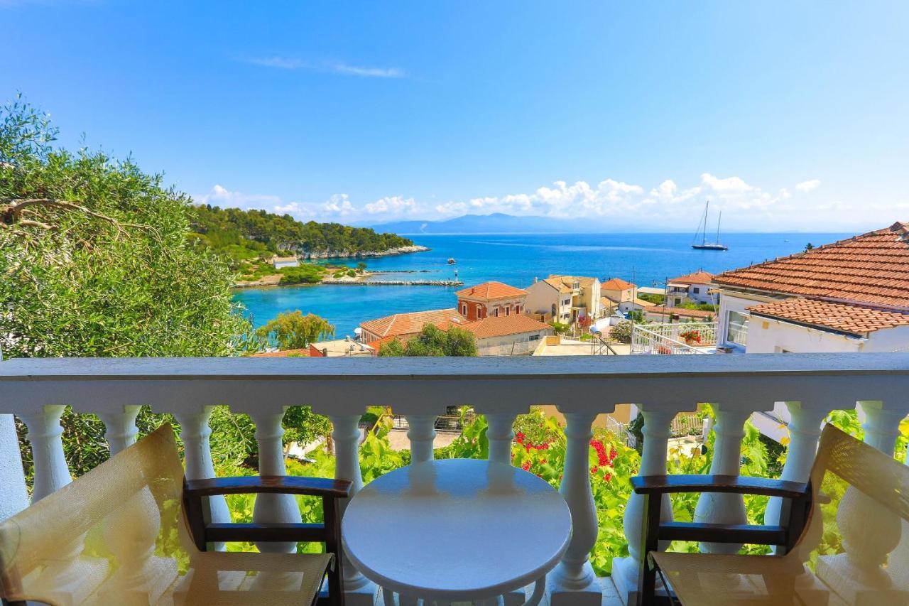 Vista Mare Faros Lägenhet Gaios Exteriör bild